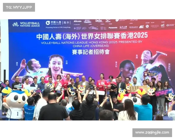 中国女排香港站新队服曝光 紫金配色亮相 展现独特风采与新气象 中国女排香港站新队服曝光 紫金配色亮相 展现独特风采与新气象